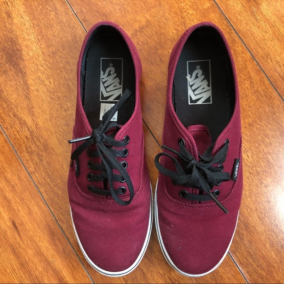 VANS - Picture 3 of 4